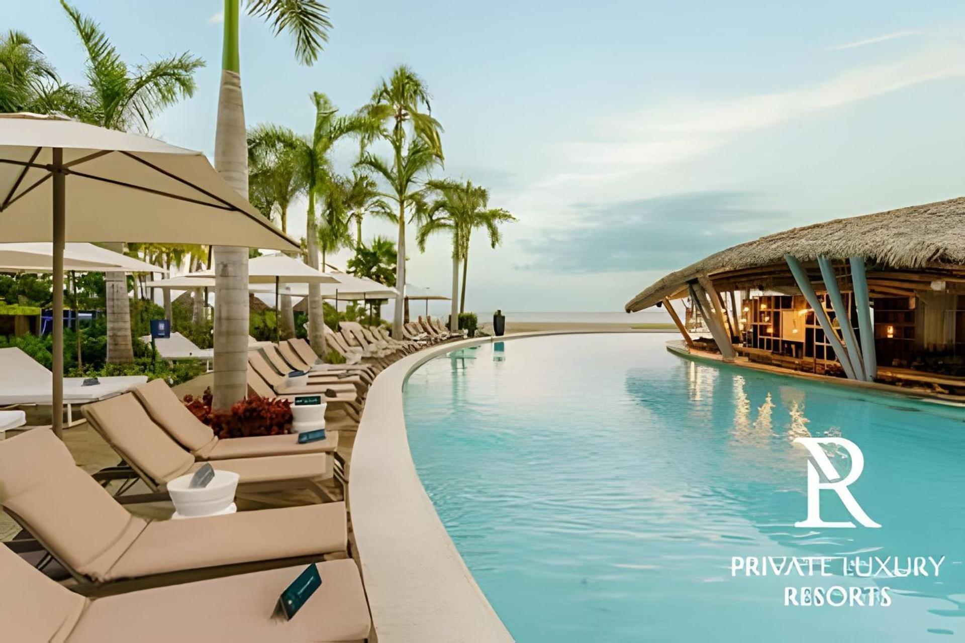 Grand Luxxe Two Bedroom Villa- นวยโวบาญาร์ตา ภายนอก รูปภาพ