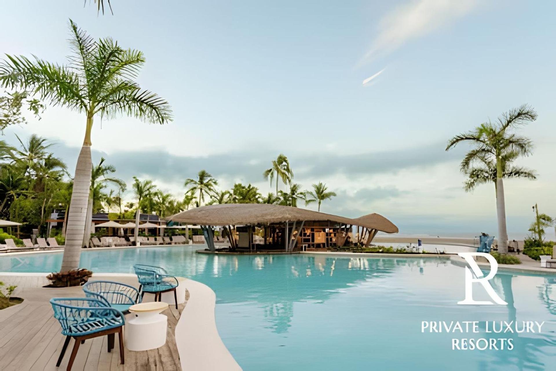 Grand Luxxe Two Bedroom Villa- นวยโวบาญาร์ตา ภายนอก รูปภาพ