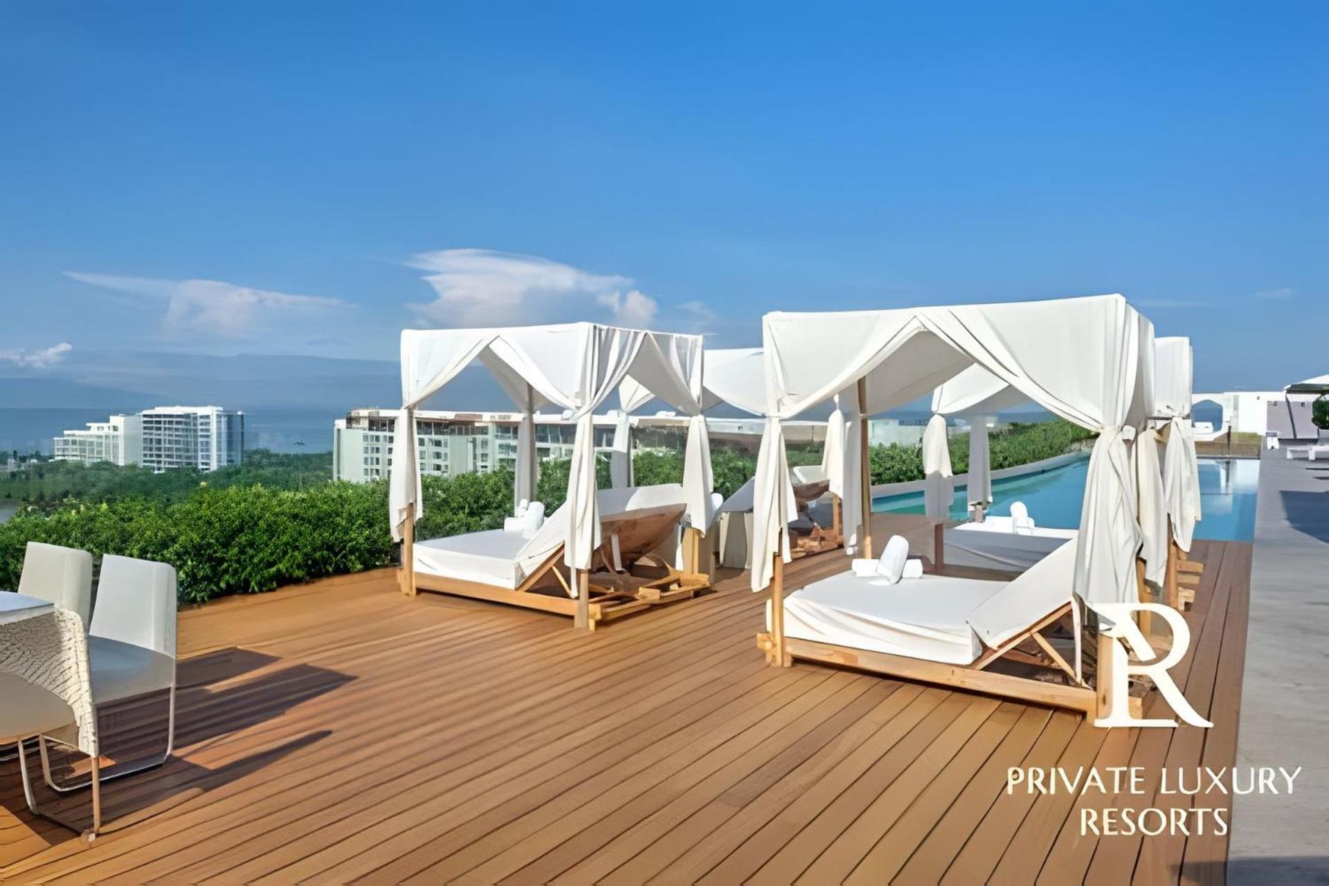 Grand Luxxe Two Bedroom Villa- นวยโวบาญาร์ตา ภายนอก รูปภาพ