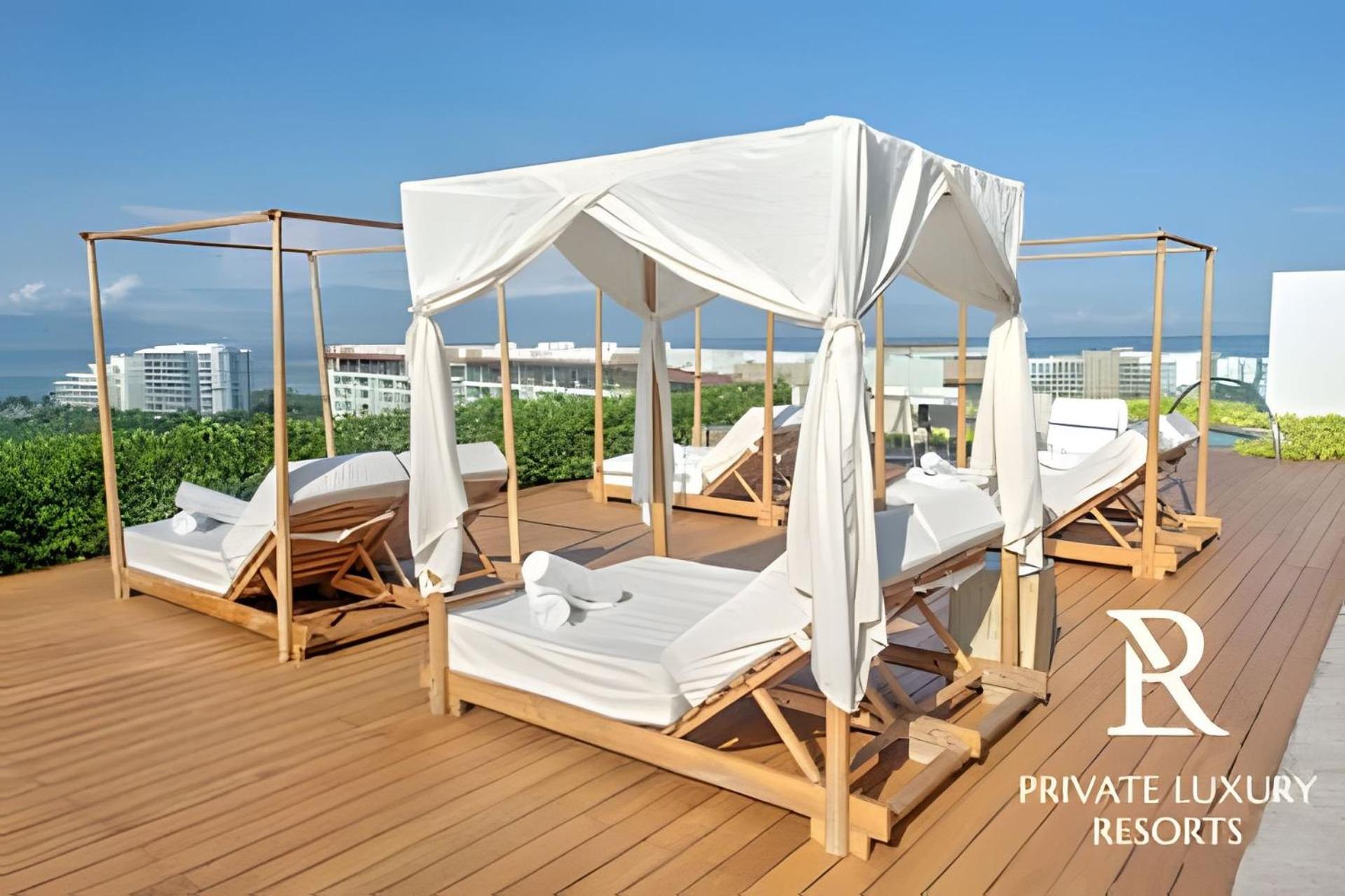 Grand Luxxe Two Bedroom Villa- นวยโวบาญาร์ตา ภายนอก รูปภาพ